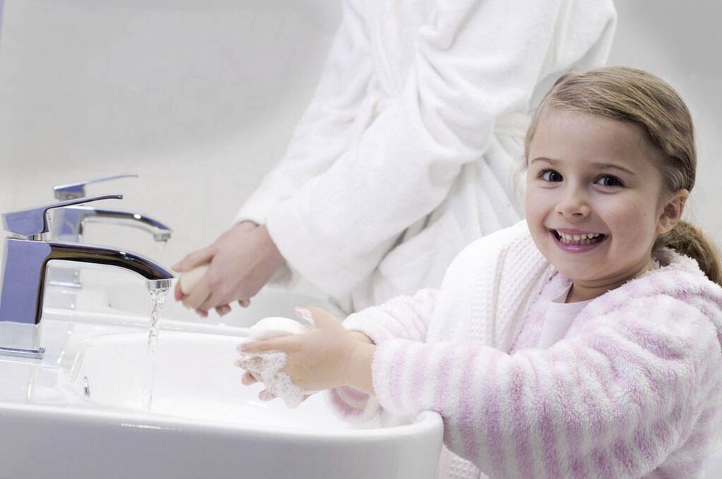 Hand washing to prevent worm infection